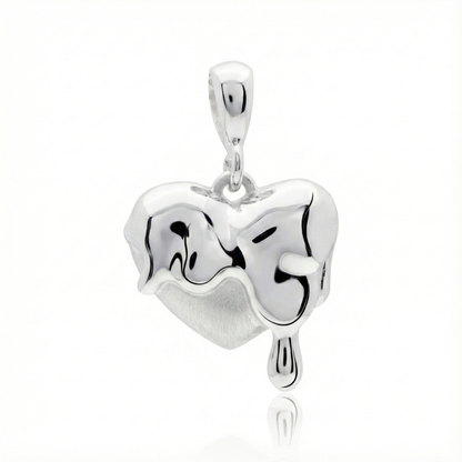Dije de Plata Esterlina de corazon derretido frontal