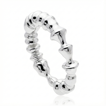Anillo de plata 925 con ondas irregulares en angulo
