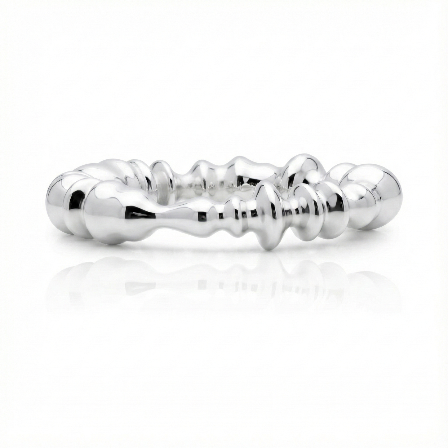 Anillo de plata 925 con ondas irregulares acostado